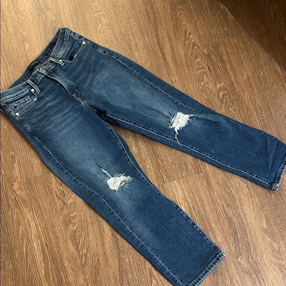 Banana Republic Stylish Distressed Blue Jeans‎